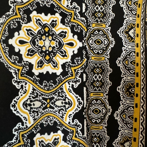 Chico’s Top - Picture 4 of 9